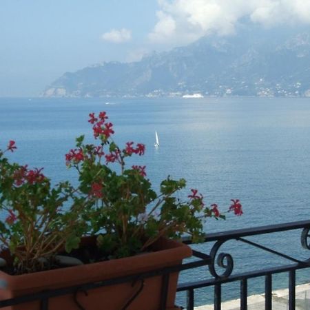 B&B Fronte Del Mare Salerno Exterior photo